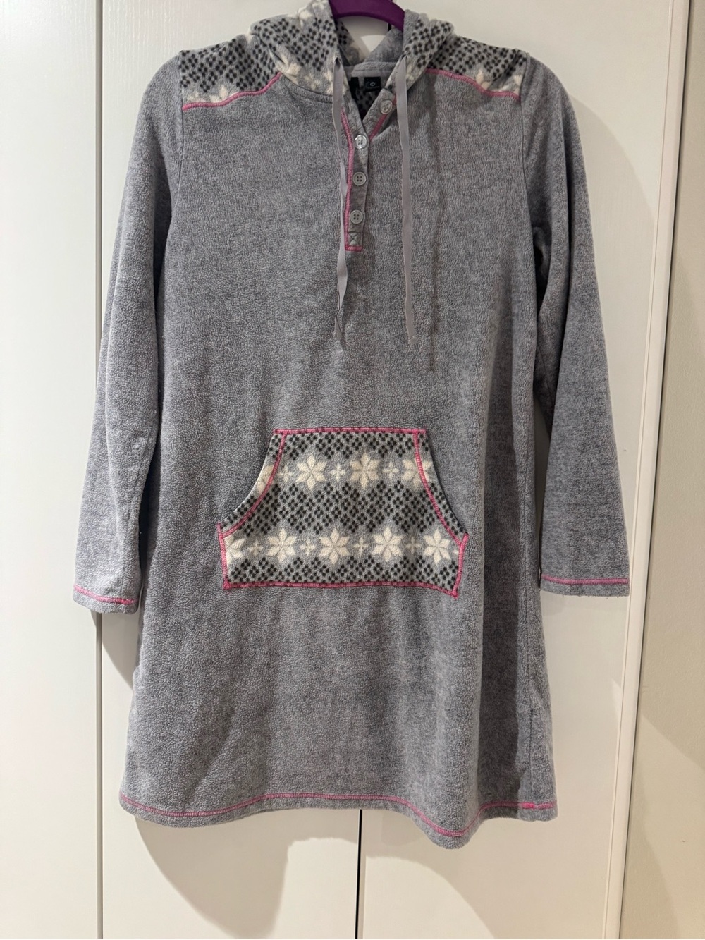 Who is ready for COZY…Gray Hooded Tunic with Snowflake Pocket